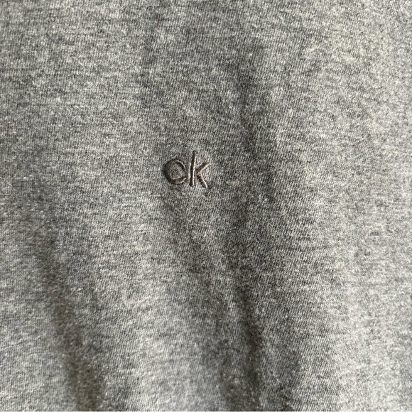 Calvin Klein Liquid Touch Tshirt - Picture 3 of 6